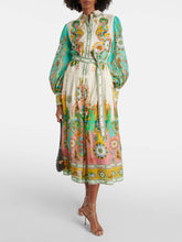 Einzigartiges Midikleid mit Puffärmeln und Bindeband und exquisitem Print